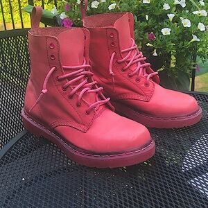 Dr Martens Bubble Gum Pink Leather Boots With Signature Sole . Woman’s Size 8